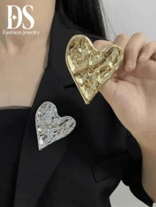 1pc Asymmetrical Ruffle Metal Heart Shaped Brooch, High-End Exquisite Corsage, Unique Boutonniere For Suit, Sweater - Heart Brooch - View 2