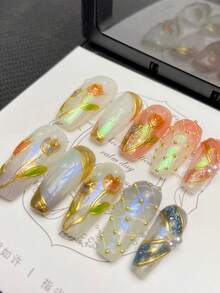 10 Peças Unhas Postiças Feitas à Mão Multicoloridas, Estilo Elegante de Fada da Primavera, Base Leitosa Iridescente, Padrões de Tulipa com Contorno Dourado e Grade de Diamante com Glitter e Pérola para Mulheres e Meninas, Uso em Festivais de Primavera, Verão, Outono, Inverno, Festa e Vida Diária - Multicolorido - Visão 3