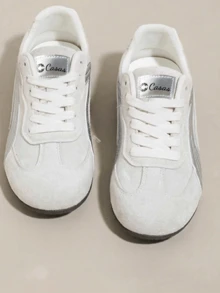 Tênis Esportivos Casuais de Treinamento Femininos Cinza Claro com Solado Plano Antiderrapante, Estilo de Corrida Estudantil, Design de Bico Redondo de Cano Baixo, Adequado para Todas as Estações, Estilo Coreano Versátil que Combina com Denim para Ir ao Trabalho e Viajar, Confortável para Correr, Trabalhar, Fazer Compras e Ficar de Pé por Longos Períodos, Cabedal Feito de Couro e Couro Sintético - Bege - Visão 3