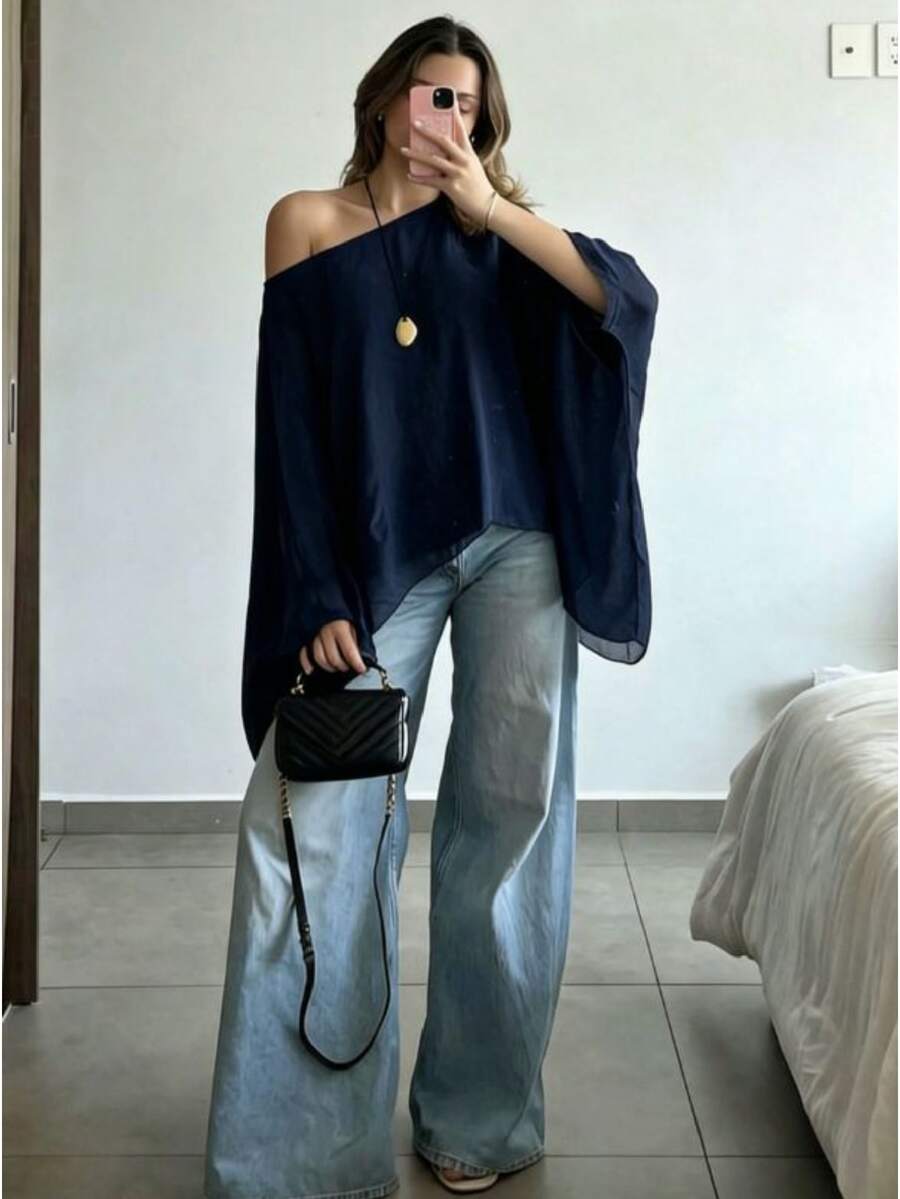 女款半透黑色絲綢感輕盈飄逸通勤上衣,優雅老錢風,百搭露肩/不對稱領口,多穿法復古休閒度假極簡純色雙層套頭上衣 - 藏蓝色 - 查看 1