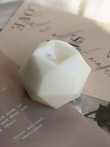 Geometric Aromatherapy Candle, Decorative Ornament, Birthday Candle, Soy Wax, Multi-Faceted Cube Candle, Creative Handmade Aromatherapy Candle, Nordic Style, High-End Home Decor, Wedding Banquet, Gift Candle - Diamond-faced Candles - View 8