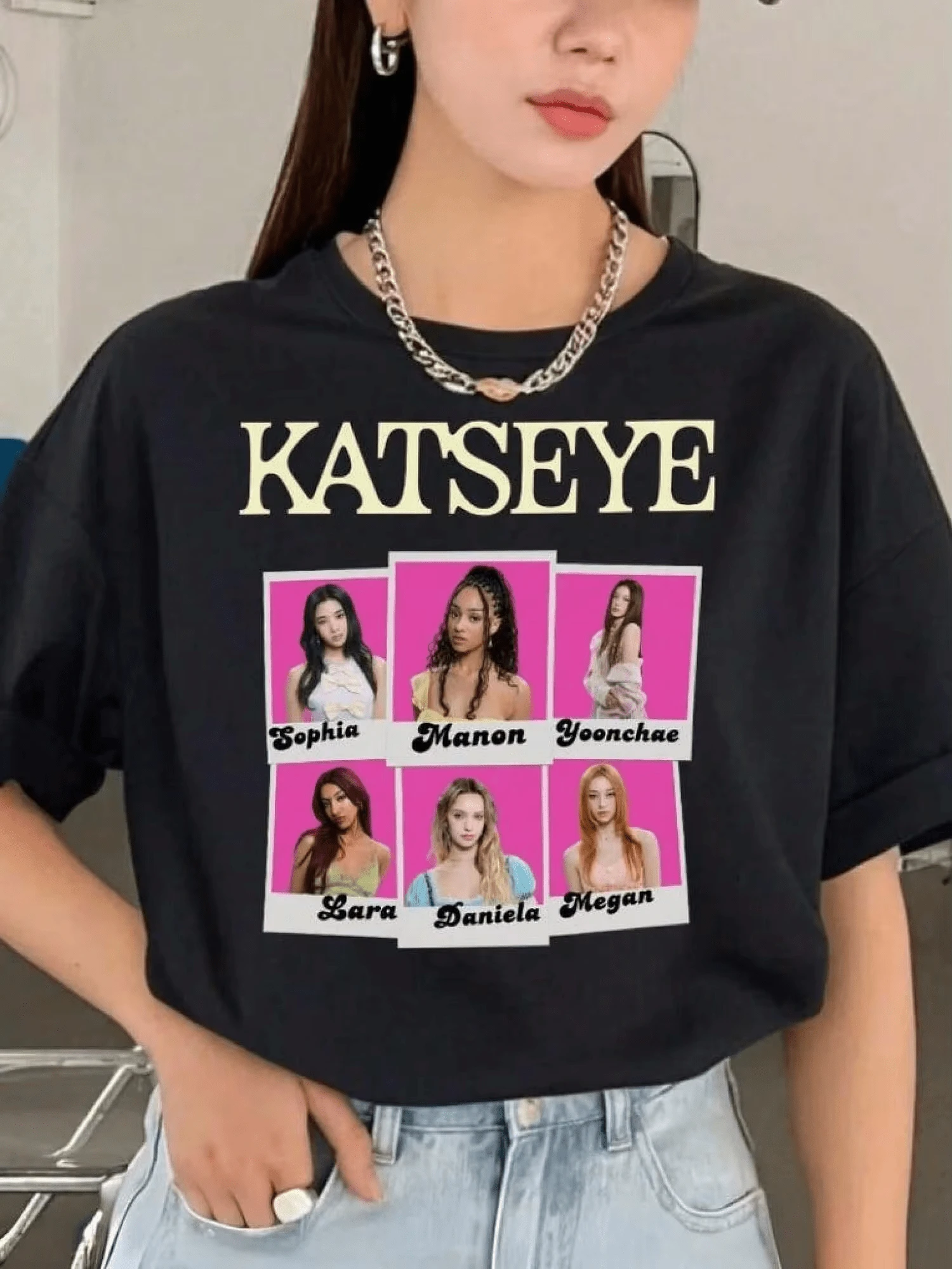 Unisex Cat Eye 90's-Boho-Y2K-Retro-Print Casual Tee. Fan‑Merch Short‑Sleeve Top For Vacation‑Festival‑Easter‑Summer‑2000‑Style‑Outfits.Stockholm Style - Black - View 1