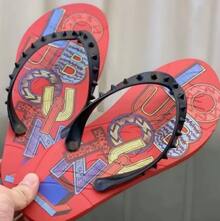 CL"Classic Retro 3D Riveted Red-Bottom Flip-Flops, Couple Beach Flat Toe Sandals, Casual Slip-Resistant Comfortable Flip-Flops - 紅色彩繪 - 查看 6