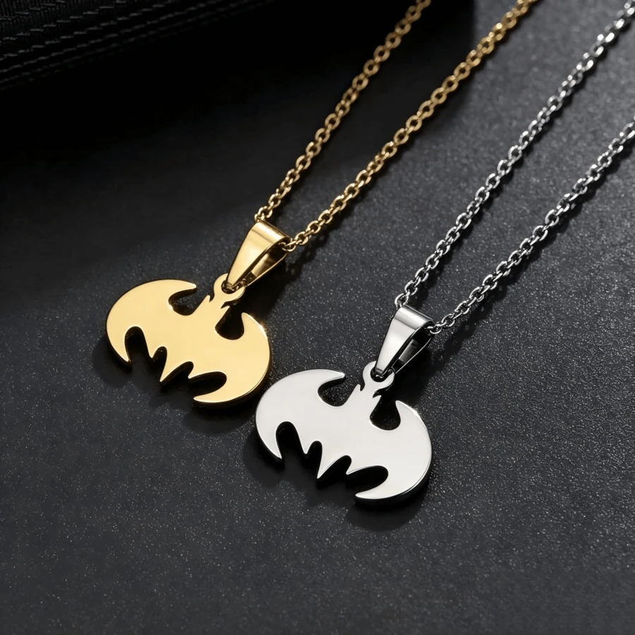 Warner Bros 1pc Stainless Steel Bat Pendant Necklace, Exquisite Superhero Pendant Choker, Minimalist Daily Wear Accessory, Halloween Cosplay Party Accessory, Unisex (Random Style) - Multicolor - View 1