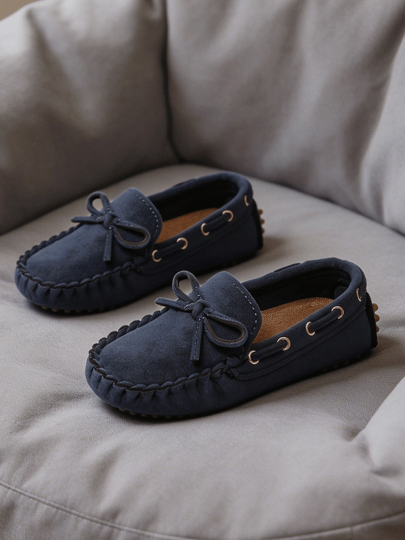Minimalist Cute Children's Flat Driving Loafers With Deep Textured Wear-Resistant Sole - Blue - View 1