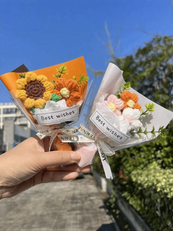 1pc Handmade Knitted Mini Yarn Bouquet With Gift Bag, Suitable For Women, Valentine's Day, Mother's Day, Birthday, Wedding, Christmas And Graduation Gift, Home, Desktop And Autumn Decor Gift