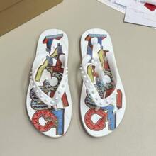 CL"Classic Retro 3D Riveted Red-Bottom Flip-Flops, Couple Beach Flat Toe Sandals, Casual Slip-Resistant Comfortable Flip-Flops - 白色彩繪 - 查看 3