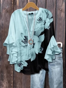 Women's V-Neck Printed Bohemian-Style Three-Quarter Sleeve Top Features A Classic Design, Suitable For Everyday Wear, Holidays, And Vacations. The - Baby Blue - View 2