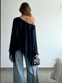 女款半透黑色絲綢感輕盈飄逸通勤上衣，優雅老錢風，百搭露肩/不對稱領口，多穿法復古休閒度假極簡純色雙層套頭上衣 - 藏蓝色 - 查看 2
