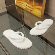 CL"Classic Retro 3D Riveted Red-Bottom Flip-Flops, Couple Beach Flat Toe Sandals, Casual Slip-Resistant Comfortable Flip-Flops - 白色雙釘 - 查看 4