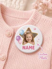 1 pieza Insignia redonda personalizada con foto y nombre, broche de botón con marco de estrella personalizado y diseño de globo pastel, alfiler de metal ligero para niños, cumpleaños - Multicolor - Ver 2