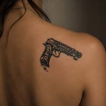1 pieza Pegatina de tatuaje temporal realista con patrón fresco, impermeable y resistente al roce de PVC para uso diario - Gris - Ver 7