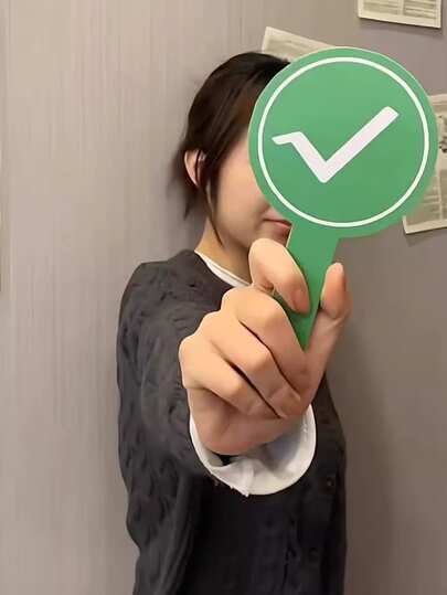 Cardboard Handheld "Correct" And "Incorrect" Sign Cards, Suitable For Classroom Teaching, Interactive Learning Activities, Photo Props, Very Suitable For Creative