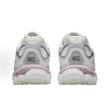 ASICS Gel-NYC Sneakers - Authentic Unisex Retro Lifestyle Running Shoes | Viral 2026 Sportstyle Urban Trainers | Premium Gel Technology Cushioning | Durable Suede & Mesh Performance Footwear | Classic Comfort Daily Sneakers - 灰粉紅色 - 查看 3