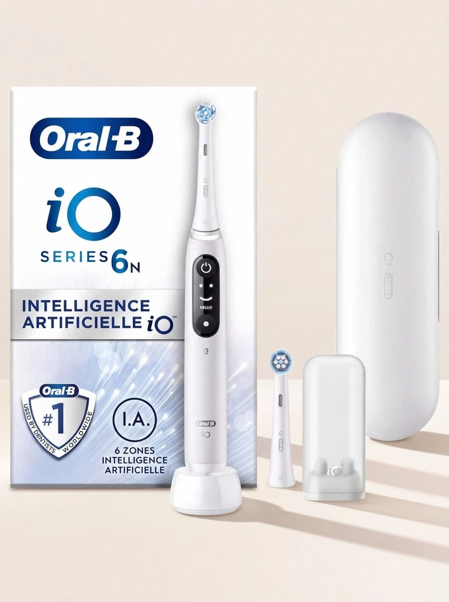 Oral-B فرشاة أسنان كهربائية موصلة بالبلوتوث لون أبيض IO 6N - فرشاة ناعمة جدًا للتنظيف الفعال للأسنان واللثة، مثالية للاستخدام المنزلي والسفر، خيار هدية رائع للرجال والنساء - أبيض - مشاهدة 1