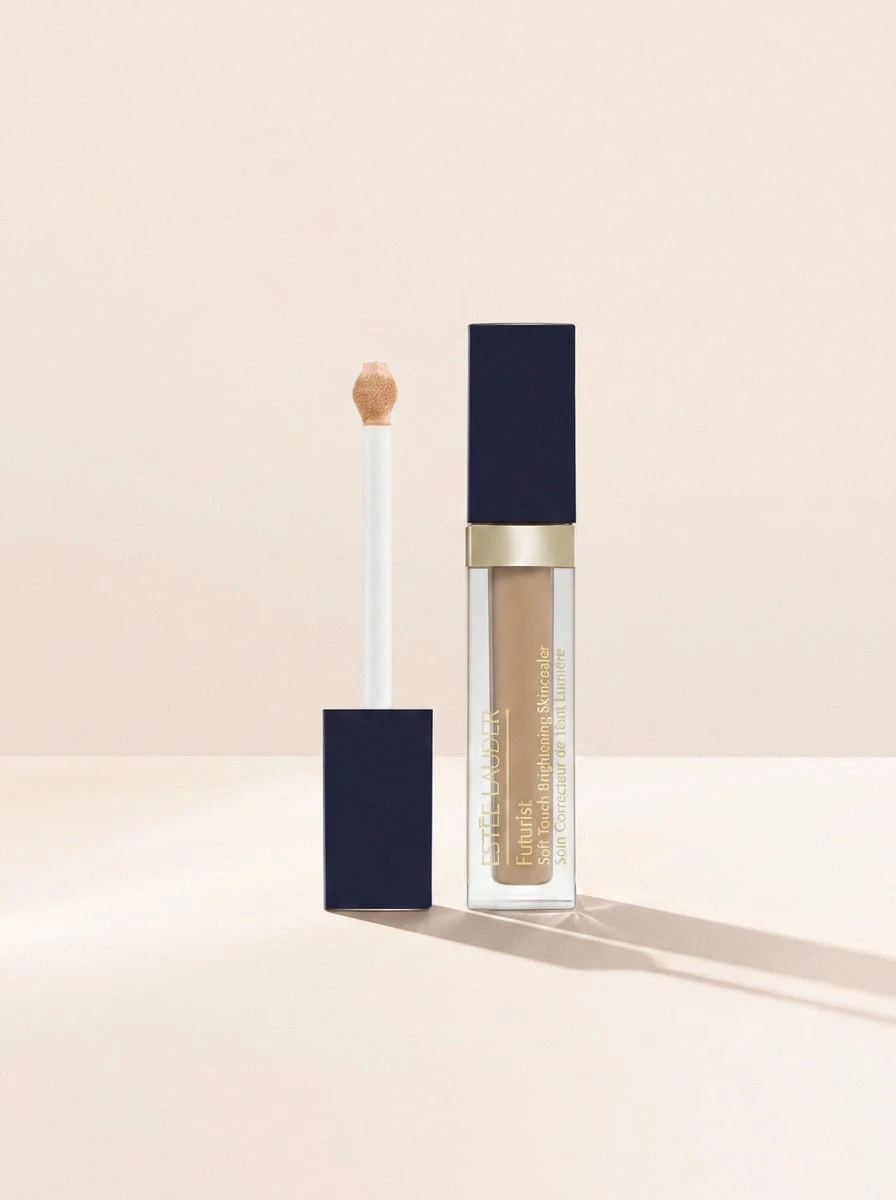 Estée Lauder مخفي بلمسة ناعمة مشرق 1C 6 مل - 1ج - مشاهدة 1