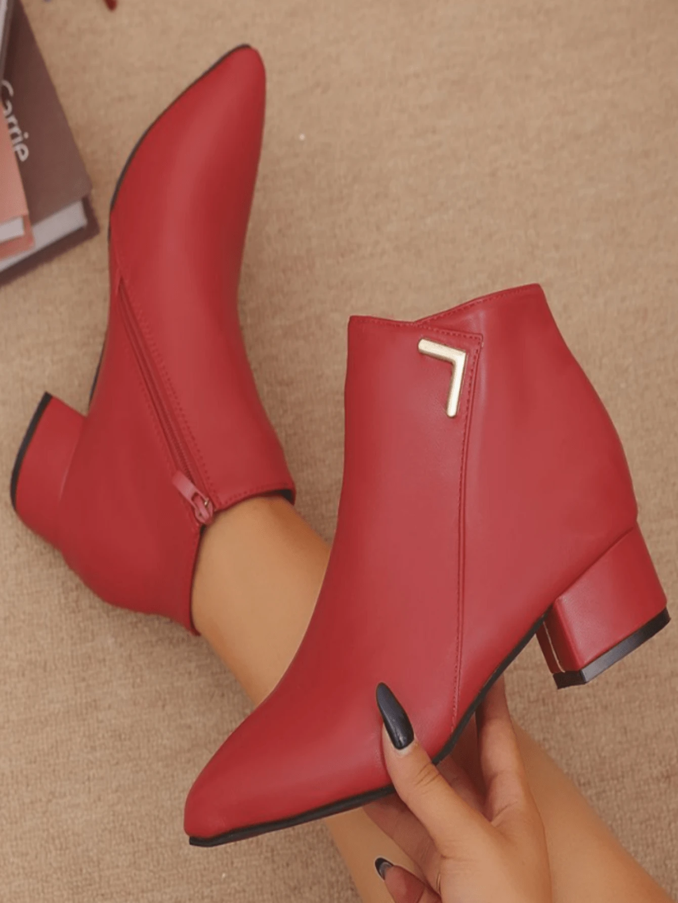 1 Pair Women's Autumn/Winter New Glossy Minimalist Pointed Toe Chunky Heel Ankle Boots With Side Metal Decor And Side Zipper, Versatile For Wedding And Daily Wear - Red - View 1