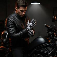 FUNTIMES 1 Pair Summer Anti-Slip Wear-Resistant Motorcycle Outdoor Riding Full Finger Gloves - Black - View 4