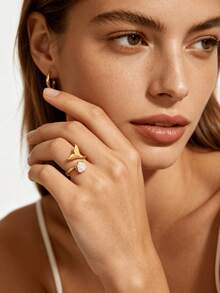 Minimalist Elegant White Faux Pearl Camellia Stainless Steel Women's Ring, Gold Anti-Rust Adjustable Flower Ring, Suitable For Girlfriend, Mother And Best Friend, Wedding, Proposal Jewelry, Vacation, Party, Bridesmaid Accessory, Birthday, Anniversary Gift - Multicolor - View 5