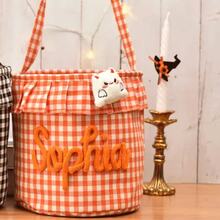 Keranjang Penyimpanan Halloween Berumbai yang Dipersonalisasi, Tas Permen Halloween Kotak-kotak dengan Nama yang Dapat Disesuaikan, Ember Permen Halloween Anak-anak, Tempat Penyimpanan Hadiah Halloween - MultiWarna - View 11