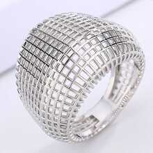1pc Classic Yellow Hollow Square Geometric Mesh Couple Ring For Women And Men, Suitable For Daily Commute, Valentine's Day, Party, Perfect Gift Jewelry - White - View 8