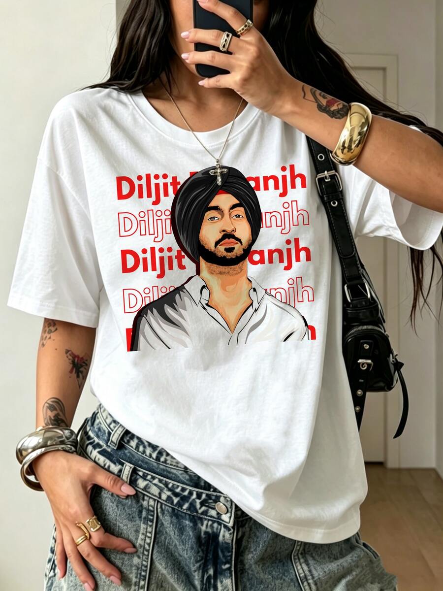 Diljits Dosanjh Repeated Text Portrait Punjabi Singer Cotton T-Shirt - 白色 - 查看 1
