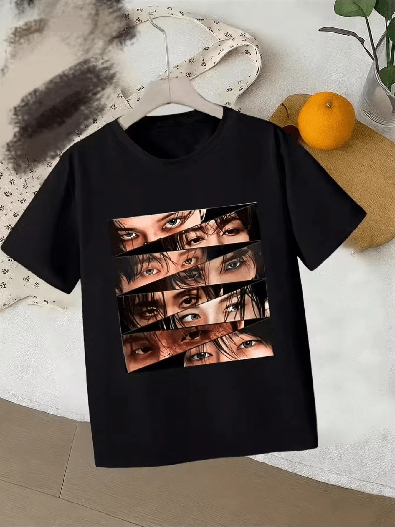 Women T-Shirts - 黑色 - 查看 1