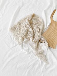 1PC White Lace Headscarf For Women Vintage Crochet Triangle Bandana Floral Hollow Out Hair Kerchief Boho Bridal Hair Accessory - Beige - View 4