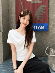 女款針織短袖純色上衣，不對稱百褶胸前設計，標準版型，光滑透氣，秋季時尚單品，白色夏季款 - 白色 - 查看 7