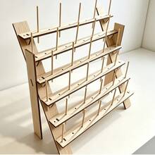 Estante de almacenamiento de hilo de madera, organizador de hilo, soporte para carretes de costura, estante de almacenamiento de núcleos de hilo, perfecto para costura, patchwork, bordado y tejido (incluye 30 clavijas de madera) - Bohemio - Ver 3