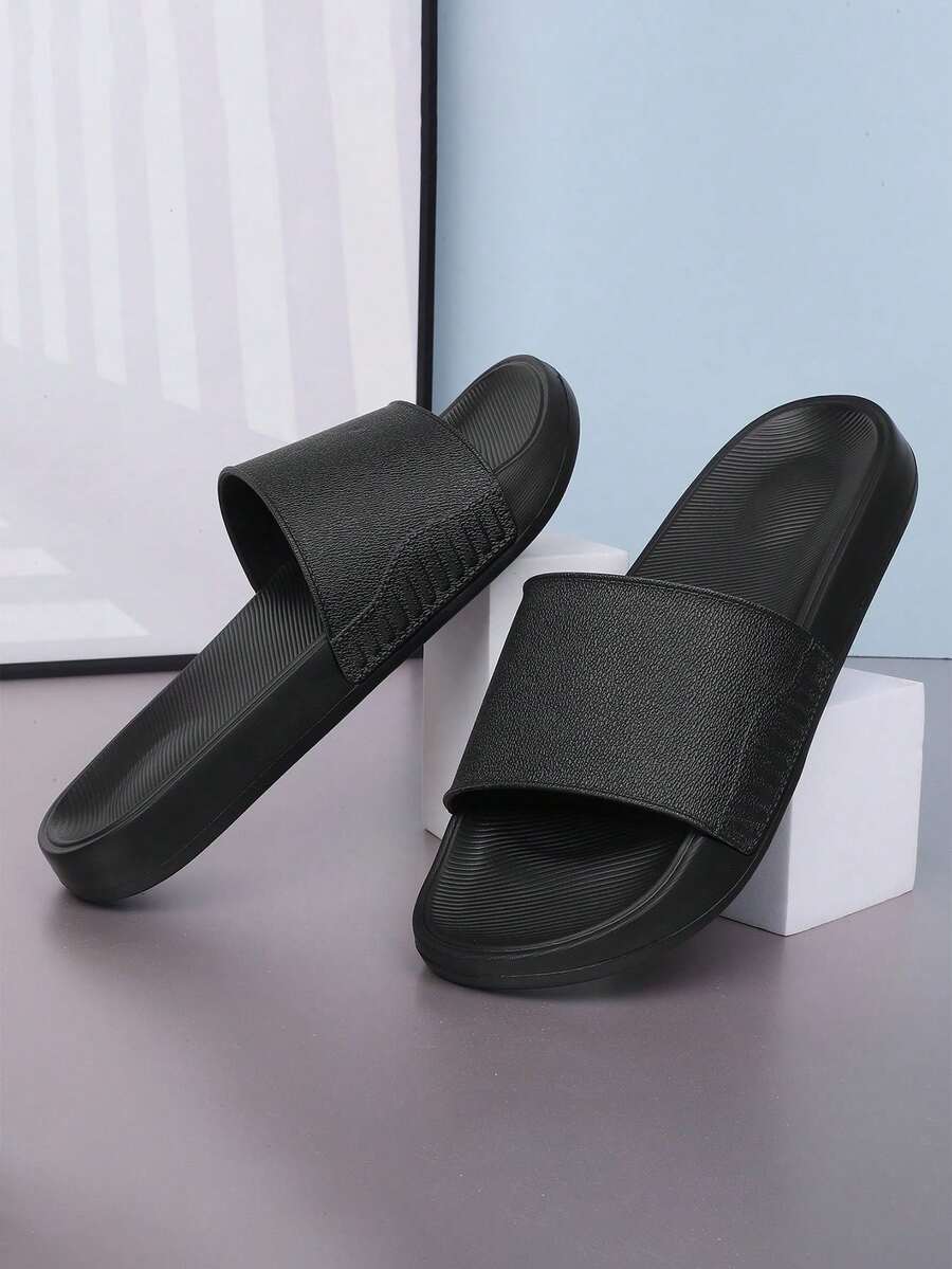 Sandal Selop Pria dengan Sol Tebal dan Nyaman, Cocok untuk Kamar Mandi, Rumah, Dalam Ruangan, Musim Panas, Pantai, dan Aktivitas Luar Ruangan, Terbuat dari Bahan EVA - Hitam - View 1