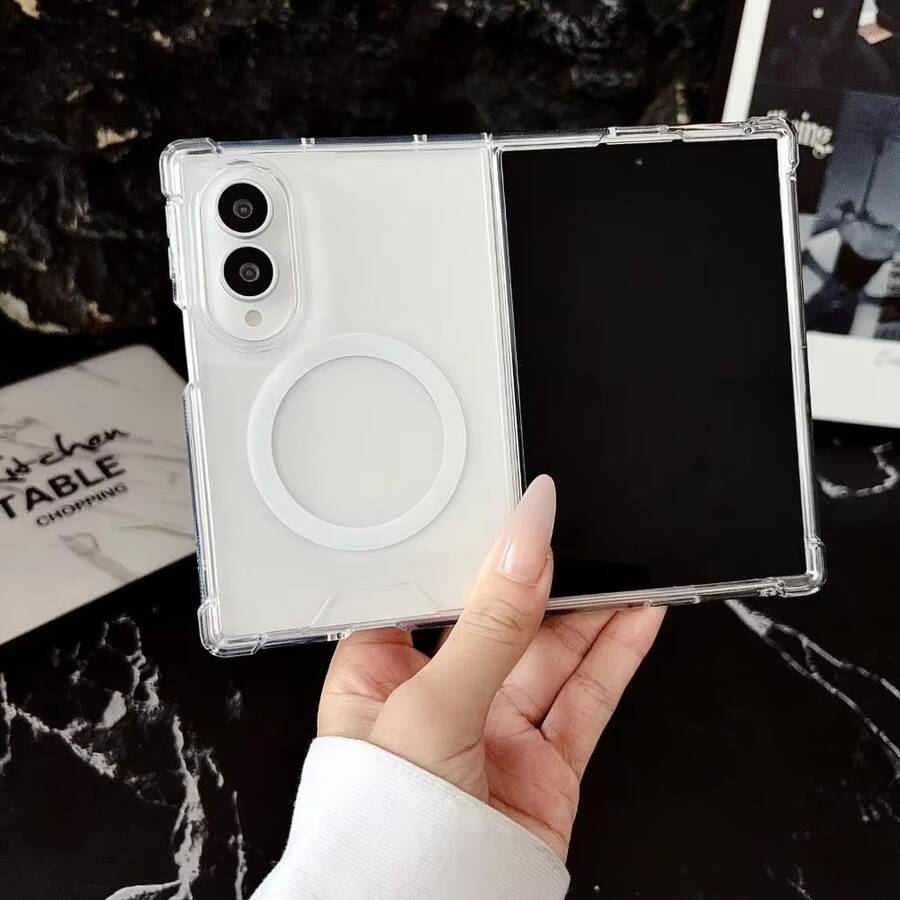Magnetic Clear Crystal Phone Case Compatible With Samsung Galaxy Z Fold8 Ultra/Fold 8 Wide/Fold7/Z Fold6/Z Fold5/Z Fold4, Anti-Yellow Shockproof Drop Resistant Slim Transparent Protective Cover Minimalist Fashion Foldable Phone Shell
