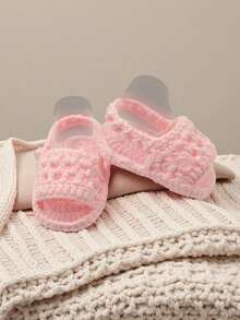 1 Pair Handmade Crochet Infant Sandals, White, Open Toe With Button Strap, Newborn Shoes - Baby Pink - View 5