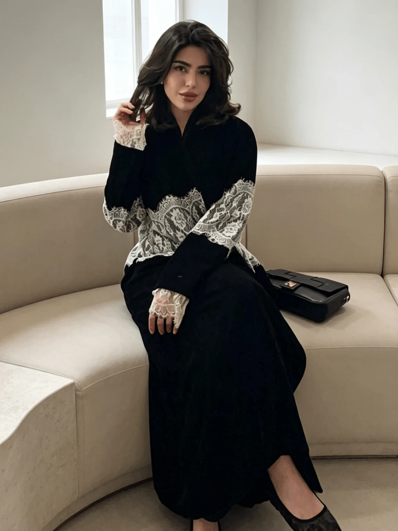 Women's Fashion Lace Trim Patchwork Elegant Long Robe Elegant - Black - View 1