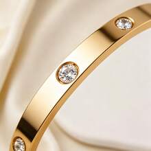 1Pc Best Minimalist Stainless Steel Charm Bangle, Round Rhinestone Inlaid, Anti-Fade Stackable Women Bracelet, Teacher Jewelry Gift For Back To School - Gold - View 3