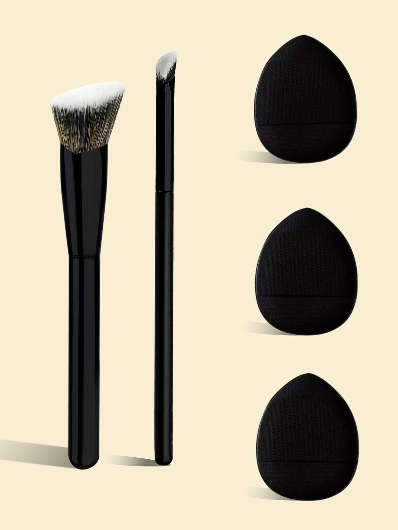 5pcs Triangle Highlighter Makeup Brush Set, Tear Groove & Mid-Face Nasolabial Folds Brightening, Concealer Brush, No Brush Marks, Daily Makeup Brush For Students, Slouchy People, Makeup Artists & Beginners - Black - View 1