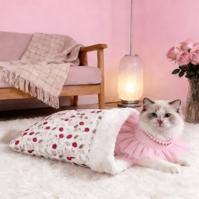Comfortable Warm Winter Cat Bed, Soft Plush Cat Sleeping Bag, Portable Cat Bed Suitable For Indoor Cats, 360° Enclosed Cat Hiding Bag Suitable For Cats And Small Dogs, Suitable For 8.82-17.64 Lbs Cats (Cute Pattern)