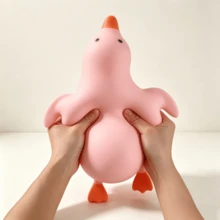 1 pezzo Giocattolo antistress in silicone a forma di anatra gialla carina - Dispositivo antistress sensoriale per adulti, adatto per il relax in ufficio/interazione durante feste. Questa creativa anatra gialla --Squishy-Squishys-Squishies--Crunchy Squishy - Multicolore - Visualizzare 3