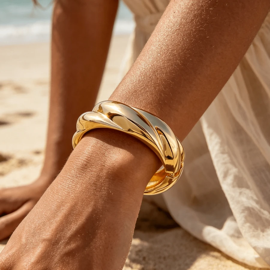 1 Peça Pulseira Torcida Feminina, Pulseira Minimalista Polida, Pulseira Banhada a Ouro 18K da Moda, Material de Liga de Zinco, Pulseira Minimalista Grossa e Lisa, Adequada para Uso Diário Feminino e Presente de Joias - Dourado - Visão 1