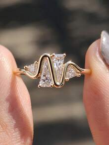 1pc Creative 14K Gold Plated Wave Geometric Diamond Ring, Unisex Asymmetrical Trapezoid Triangle Zirconia Stone, Luxury Niche Design Engagement Ring, Wedding Jewelry - White and Yellow - View 3