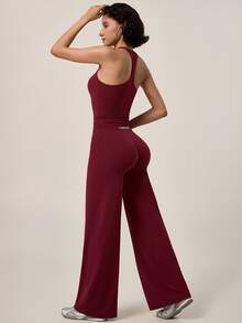 TimeOff Conjunto deportivo de mujer de un solo color con camiseta de tirantes de espalda nadadora con relleno extraíble y pantalones de cintura alta de pierna ancha - Rojo - Ver 3