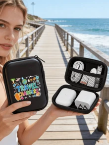 Bolsa Organizadora Digital Portátil de Casca Rígida de EVA Durável com Padrão de Letras "Carregadores de Viagem", Bolsa de Armazenamento de Produtos Eletrônicos, Mini Bolsa de Maquiagem, Organizador de Batom, Para Armazenar Acessórios Eletrônicos, Fones de Ouvido, Carregadores, Moedas, Produtos de Cuidados com a Pele de Tamanho de Viagem, Adequado para Férias, Dormitório, Escritório, Viagem, Presente de Aniversário Perfeito, Presente de Volta às Aulas, Presente de Abertura de Escola, Presente do Dia do Professor - Multicolorido - Visão 5