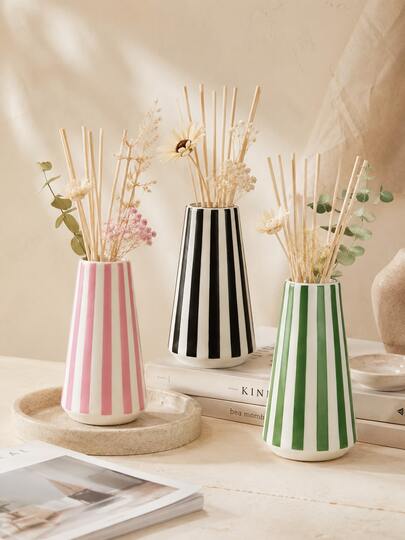 1pc Ins Striped Cone-Shaped Rattan Aromatherapy Bottle, Vertical Striped Fragrance Vase, Pink Black Green 3 Colors, Dried Flower Fragrance Container, Minimalist Desktop Decor, Housewarming Gift