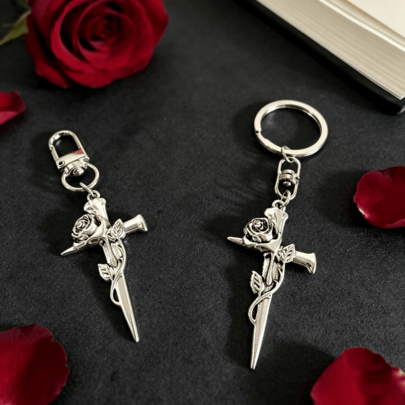 1/2pcs Dark Gothic Rose Cross Keychain, Vintage Antique Silver Bag Charm, Niche Punk Pendant Accessories For Men & Women