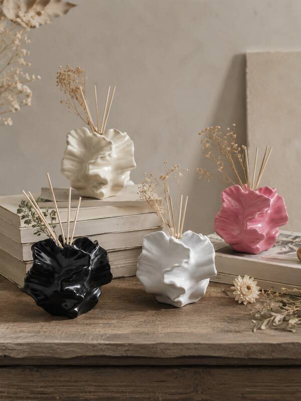 1pc Irregular Ruffled Petal Reed Diffuser Bottle, Multi-Color Wavy Texture Empty Aromatherapy Vessel, Mini Art Tabletop Ornament, Dried Flower Display Decor Housewarming Fragrance Gift