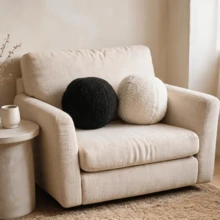 Bộ 2 gối tròn vân nổi, 3 màu tùy chọn, thiết kế màu trơn đa năng và bền mốt, hình cầu đầy đặn với hiệu ứng trưng bày đẹp mắt, vải bền dễ bảo quản, phù hợp cho homestay, cửa hàng quần áo nữ, trang trí phòng mẫu, đặt phối hợp tạo không gian nổi bật, kết hợp chức năng tựa lưng và trưng bày, giải pháp trang trí mềm cao cấp chi phí thấp - Đen và trắng - Xem 2