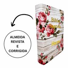 Bíblia Sagrada  Letra Média  Com Harpa e Corinhos Palavras de Jesus Em Vermelho ( ROMANTIC ) - Floral - Visão 3