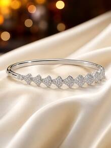 1pc Luxury Fan-Shaped Densely Set Zirconia Bracelet For Women, Niche Design Bracelet For Evening, Commute, Versatile Elegant Clasp Jewelry - Bracelet - View 2