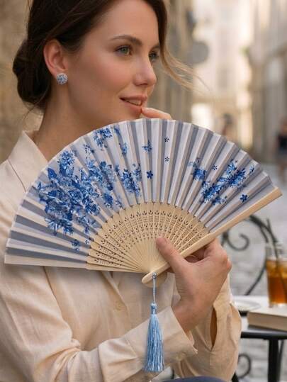 Vintage Blue And White Floral Folding Fan With Tassel, Elegant Bamboo Handheld Fan, Chinese Style Hand Fan For Summer Cooling, Wedding Bridesmaid Favors, Dance Performance Props, Home Decor