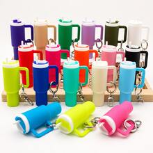 50pcs 14 Color Mix Plastic Mini Cup Keychain, The Perfect Gift For Friends And Sports Enthusiasts, Suitable For Various Scenarios Such As Backpacks And Keys Keychain Colored Mini Cup Keychain - Multifunctional Keychain For Lipstick - 14 Colors Mix - View 2